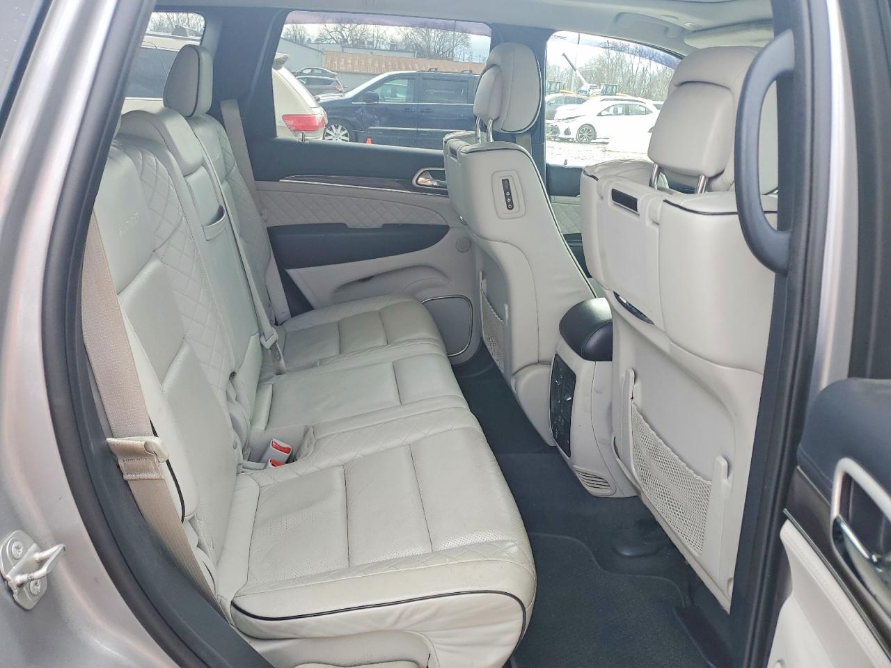 2018 JEEP GRAND CHEROKEE SUMMIT photo 11