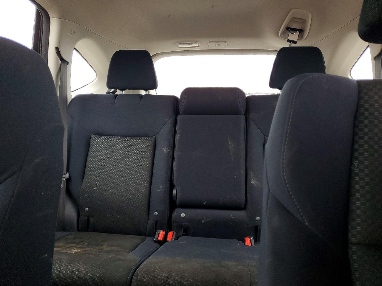 2016 HONDA CR-V LX photo 10