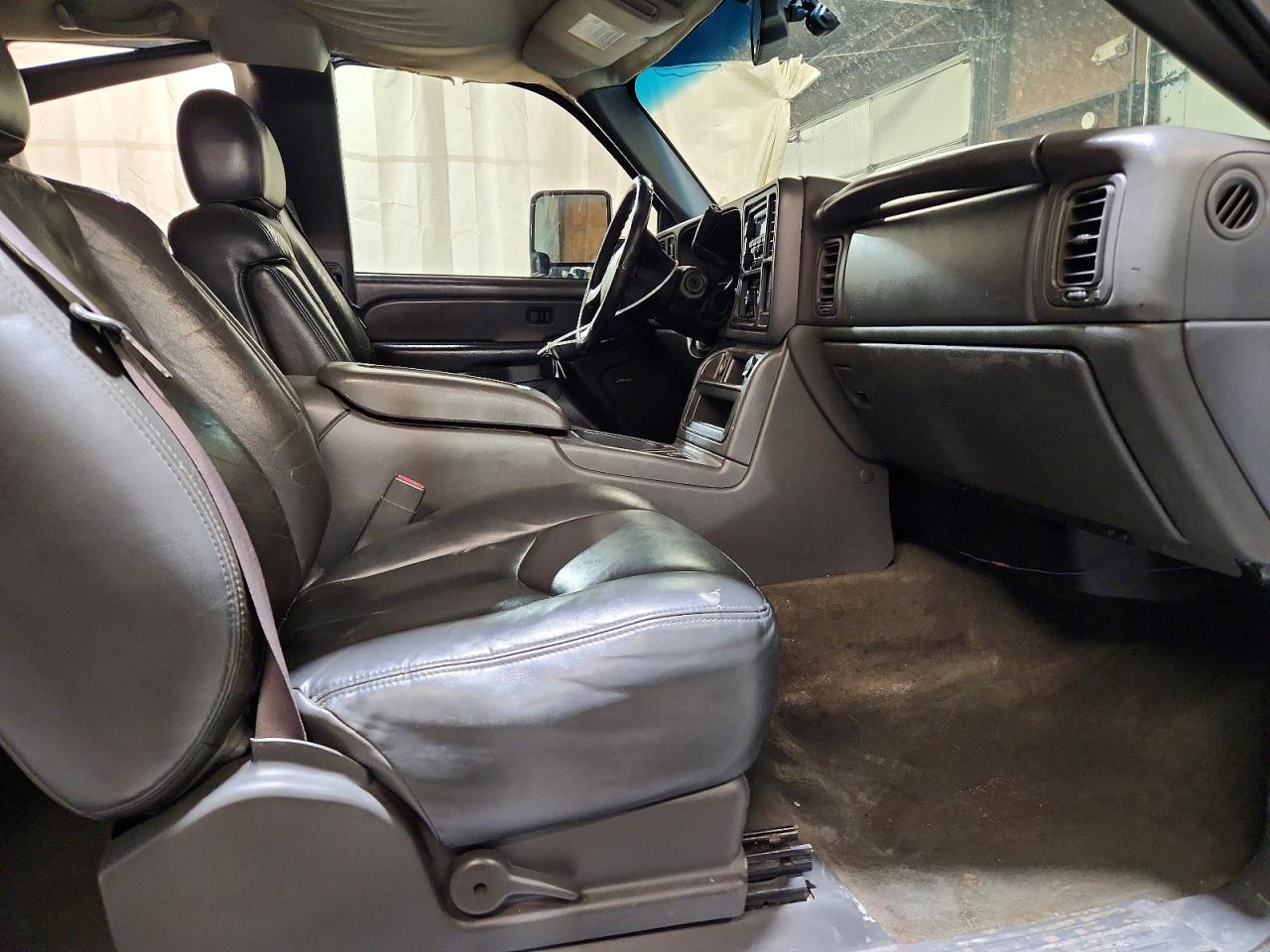2004 CHEVROLET SILVERADO K2500 HEAVY DUTY photo 7