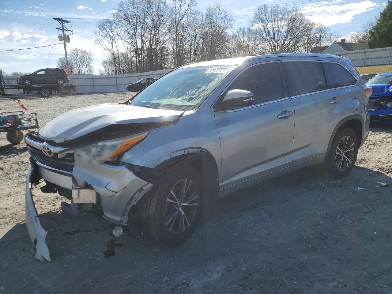 2016 TOYOTA HIGHLANDER