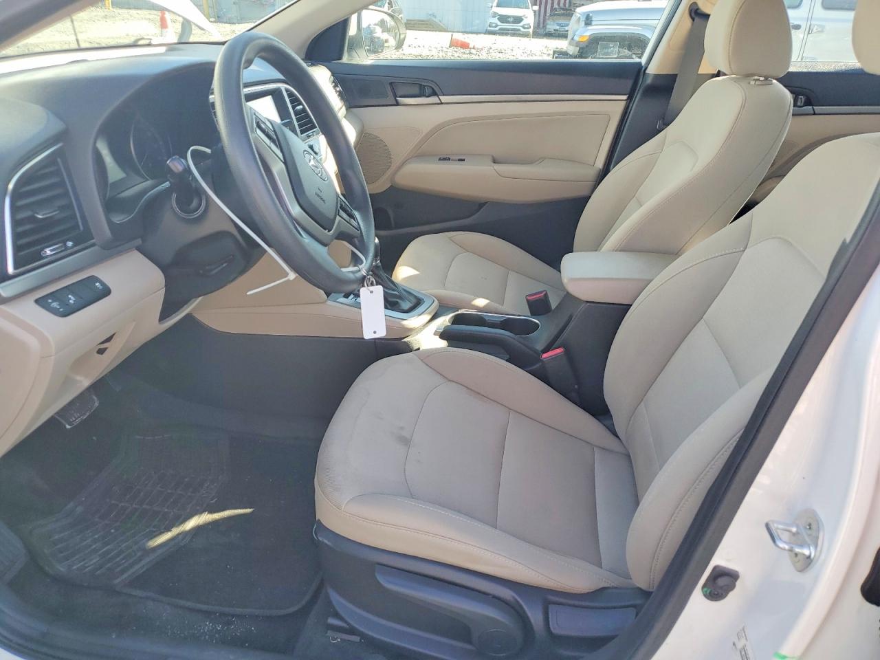 2018 HYUNDAI ELANTRA SEL photo 13