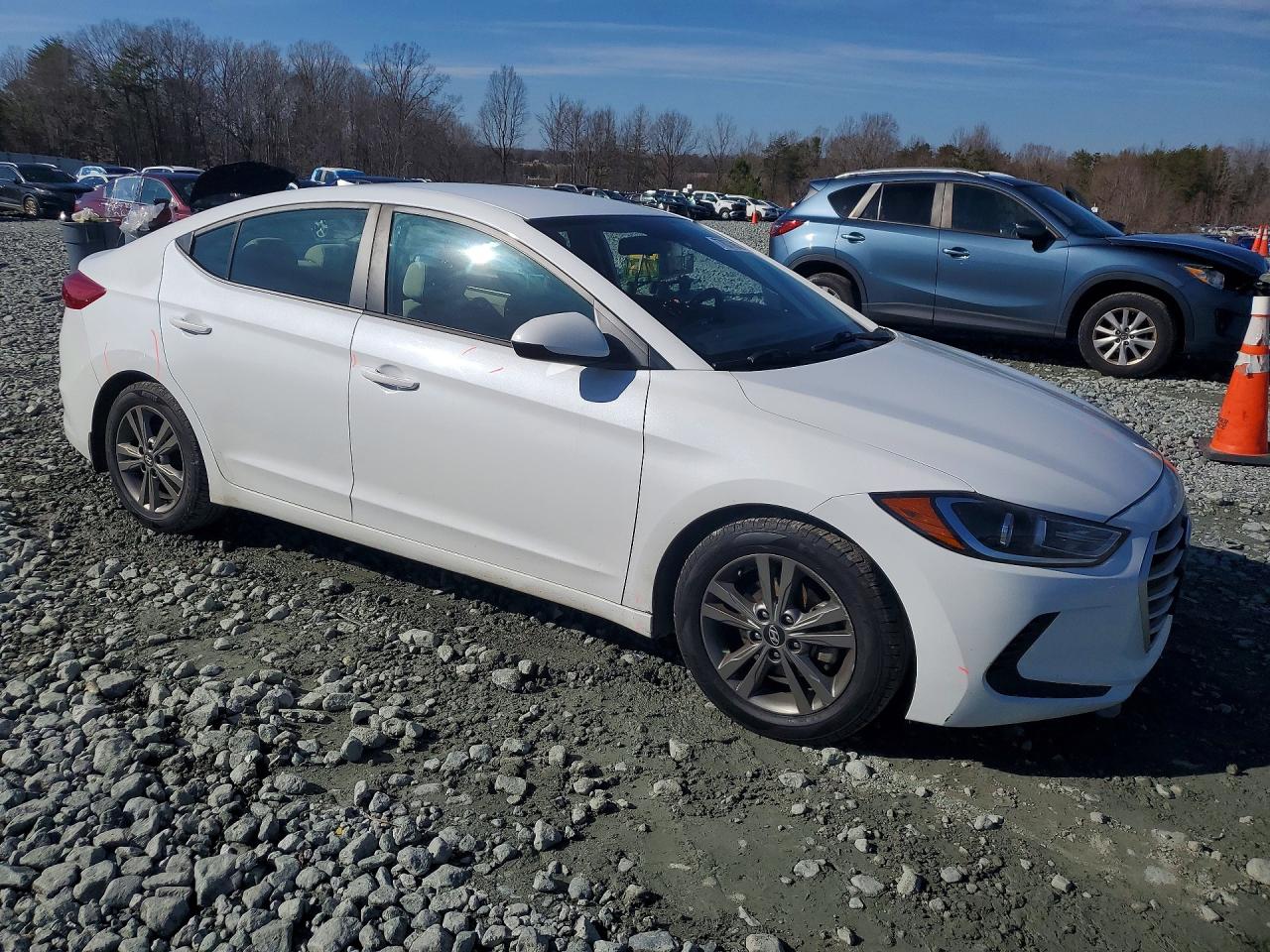 2018 HYUNDAI ELANTRA SEL photo 7
