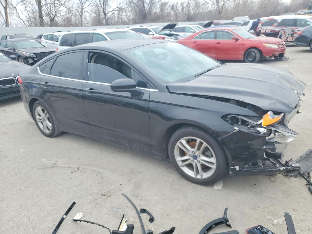2018 FORD FUSION SE photo 4