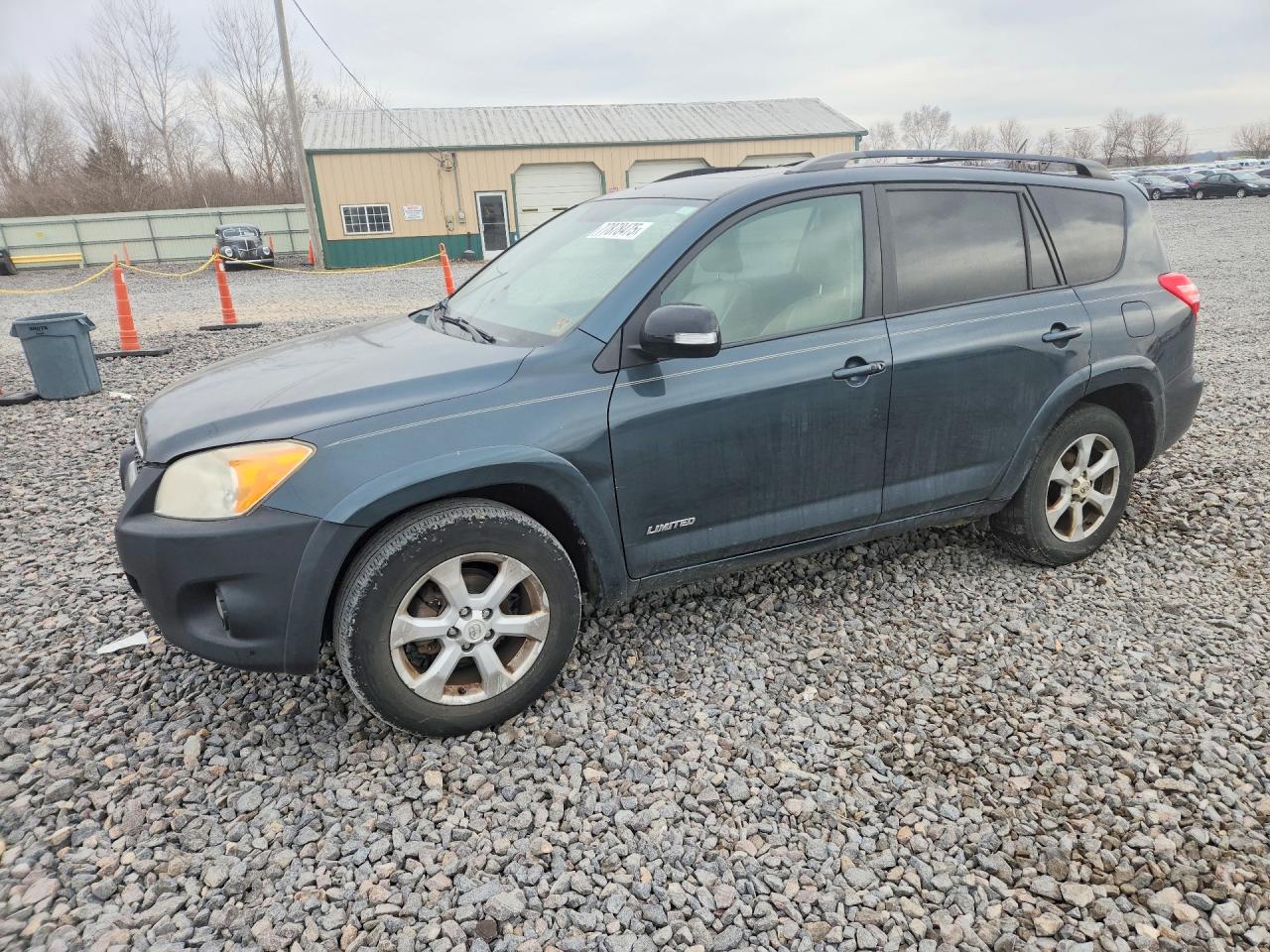 2011 TOYOTA RAV4