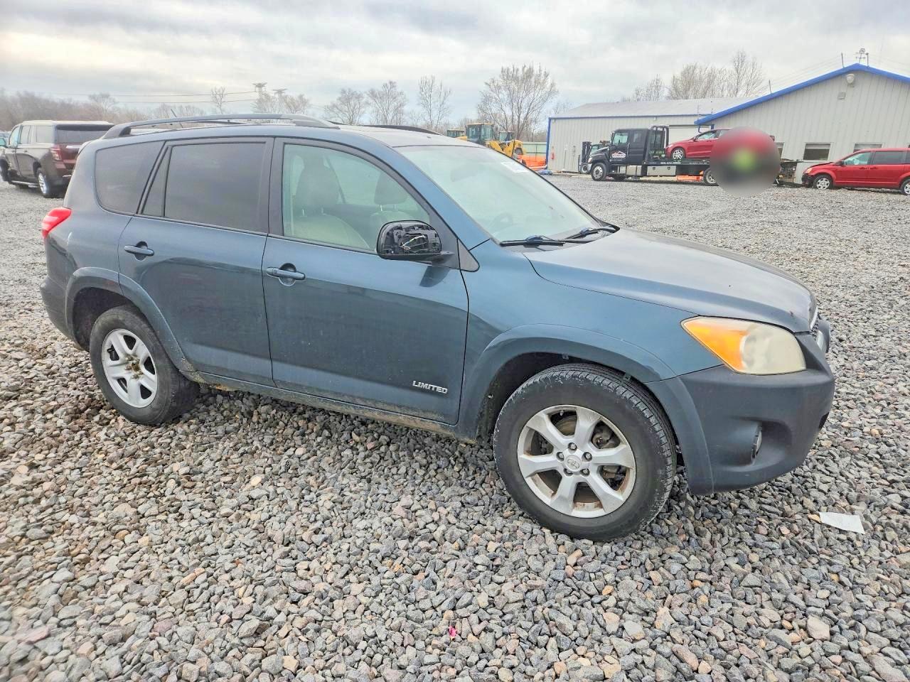 2011 TOYOTA RAV4 LIMITED photo 4