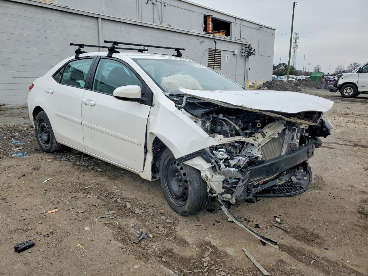 2015 TOYOTA COROLLA LE photo 7