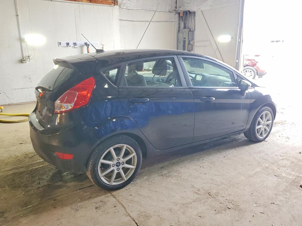 2019 FORD FIESTA SE photo 5