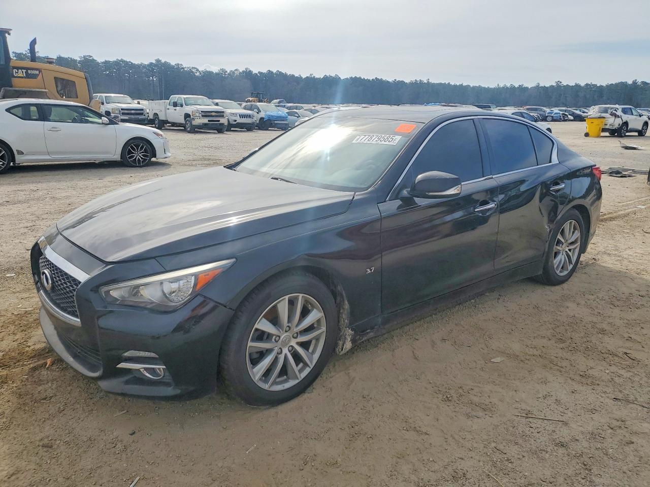 2015 INFINITI Q50