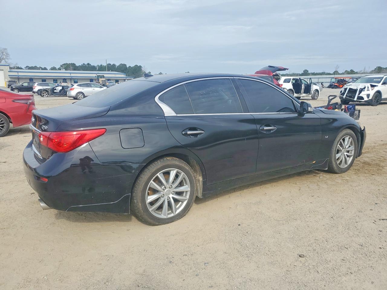 2015 INFINITI Q50 BASE photo 5