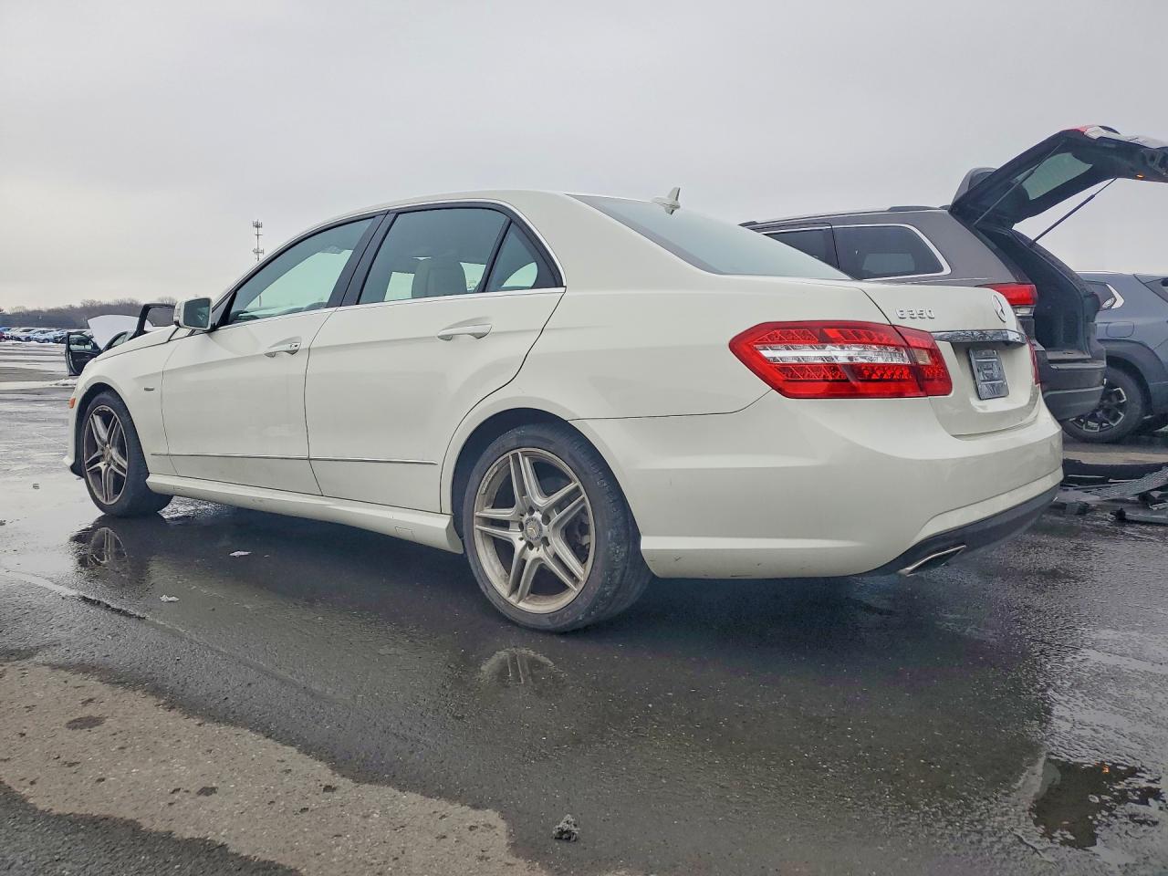 2012 MERCEDES-BENZ E 350 photo 3