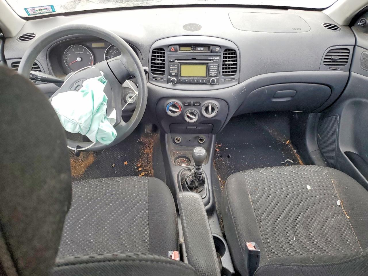 2009 HYUNDAI ACCENT GS photo 22