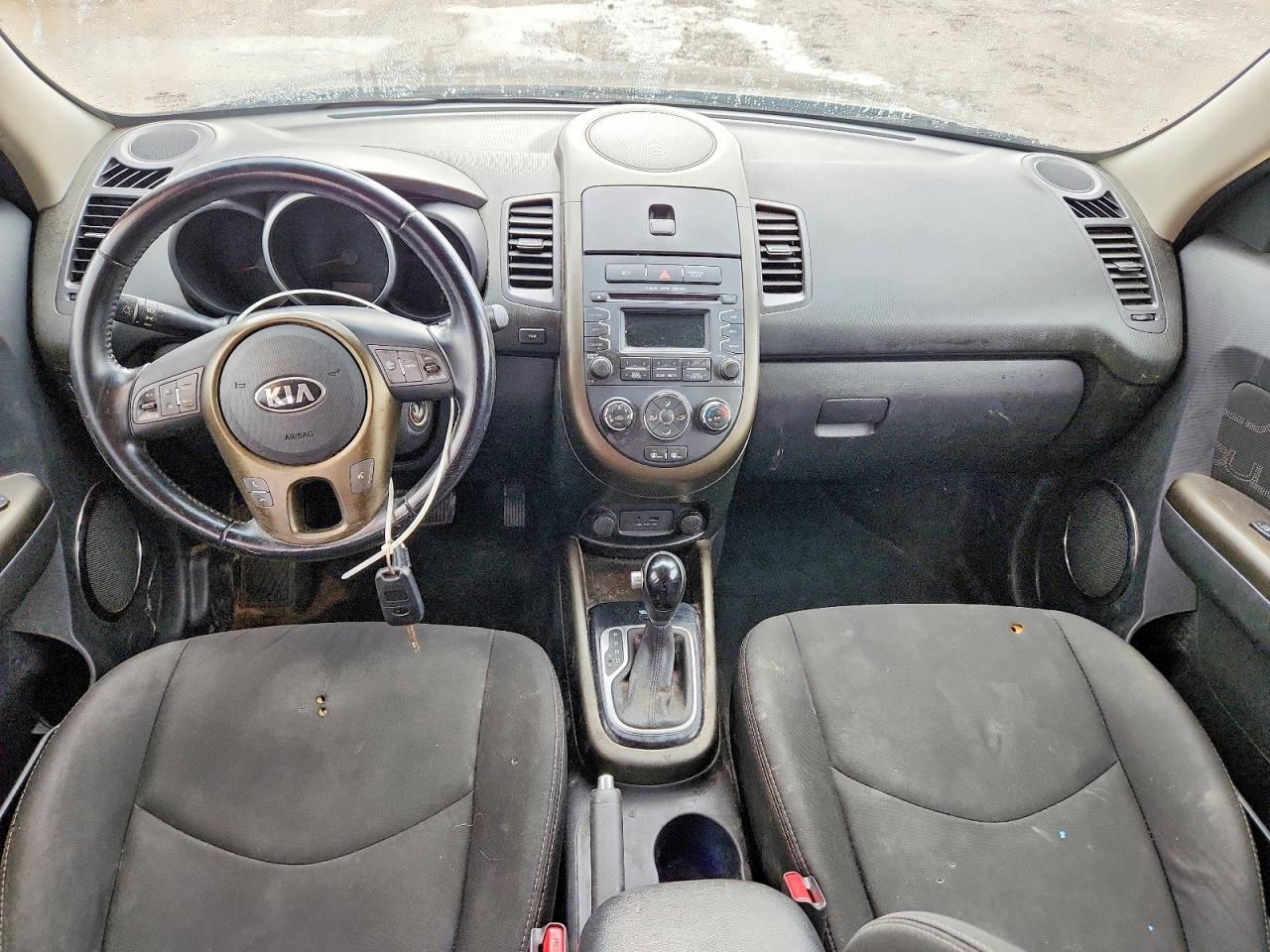 2013 KIA SOUL + photo 15