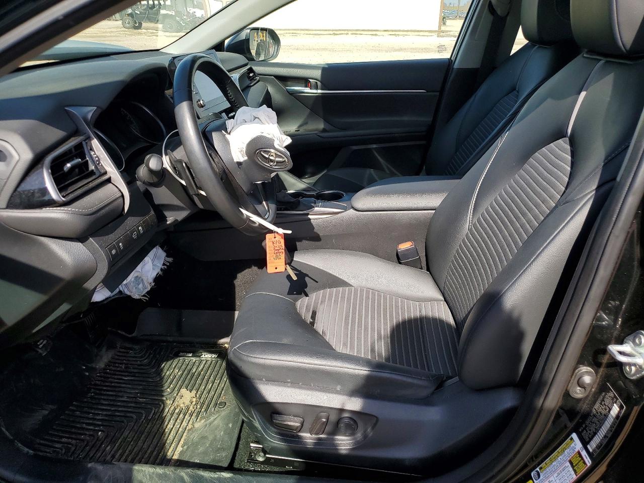 2024 TOYOTA CAMRY SE NIGHT SHADE photo 7