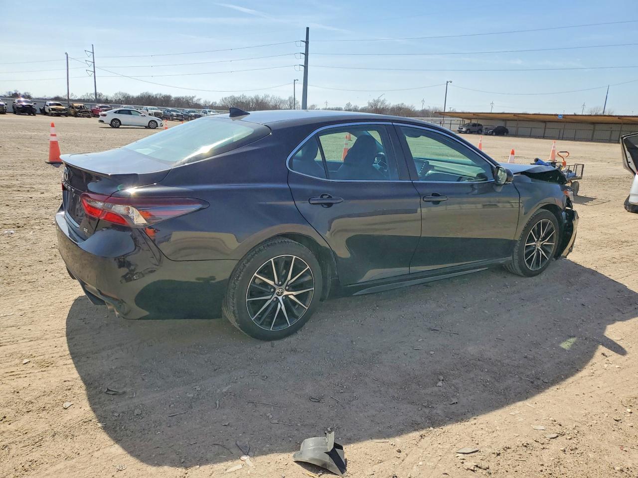 2024 TOYOTA CAMRY SE NIGHT SHADE photo 3