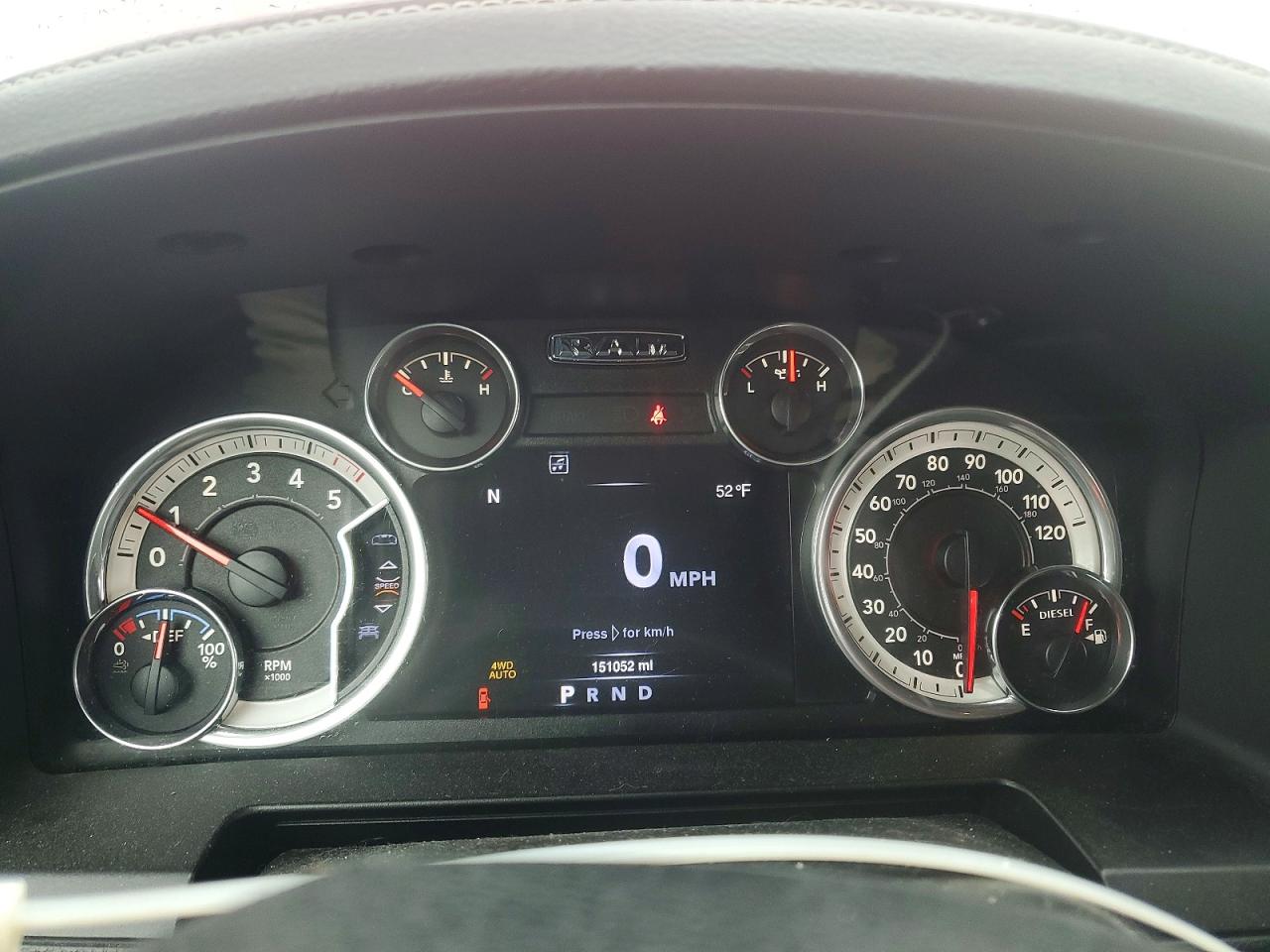 2016 RAM 1500 LARAMIE photo 9