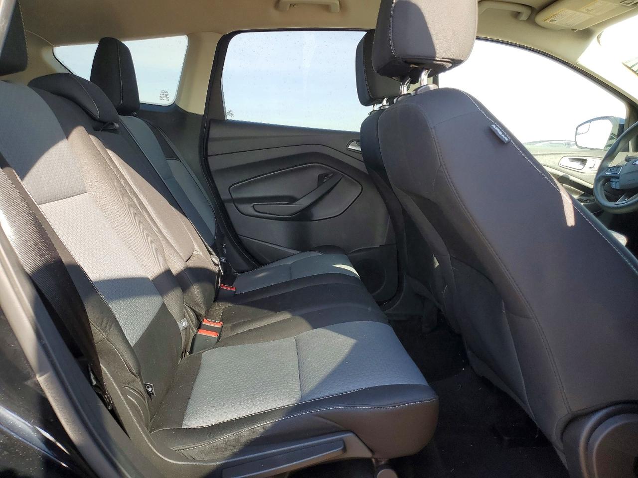 2017 FORD ESCAPE SE photo 19