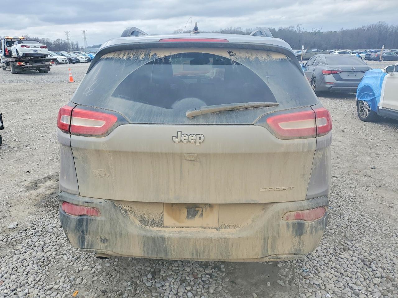 2015 JEEP CHEROKEE SPORT photo 11