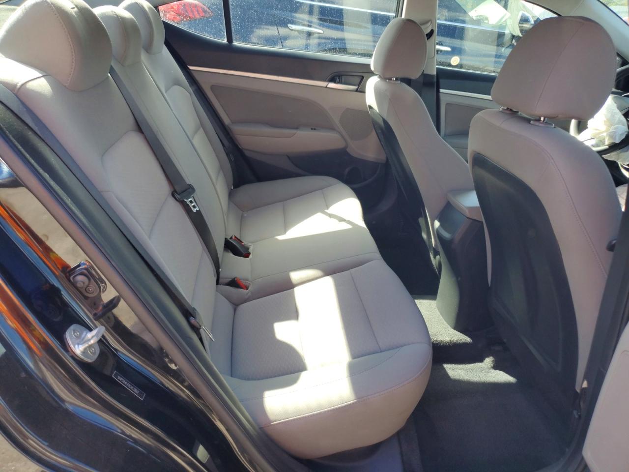2020 HYUNDAI ELANTRA SEL photo 19