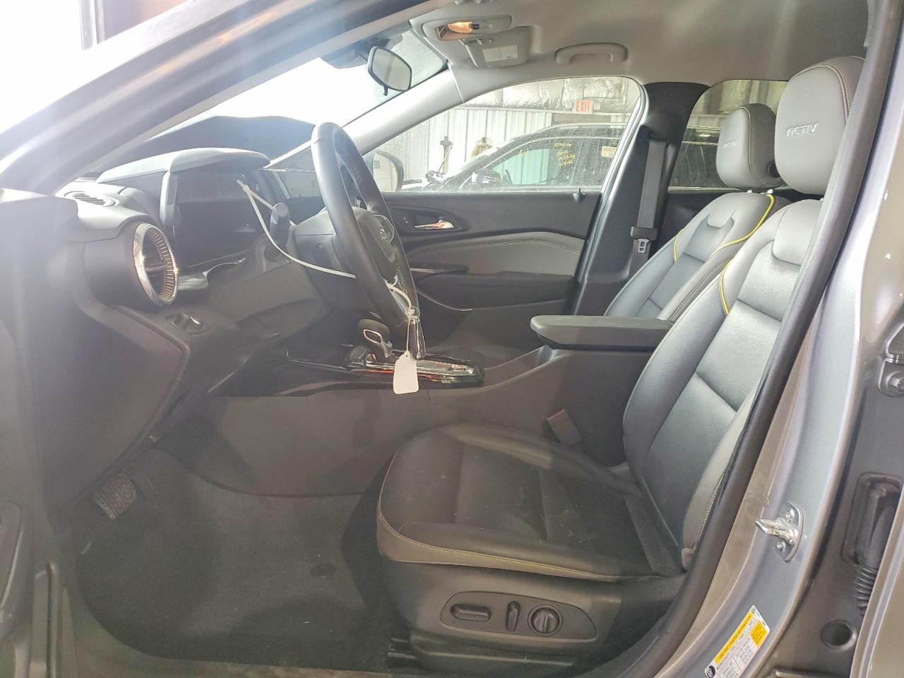 2025 CHEVROLET TRAX ACTIV photo 7
