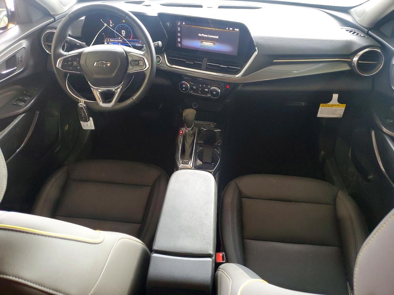 2025 CHEVROLET TRAX ACTIV photo 8