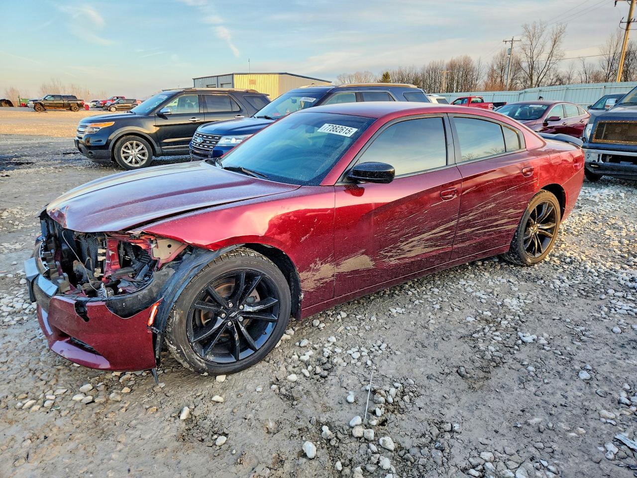 2018 DODGE CHARGER SXT photo 2