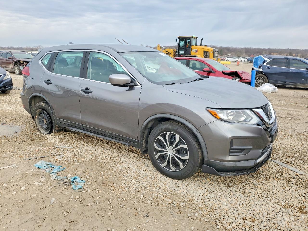 2018 NISSAN ROGUE S photo 4