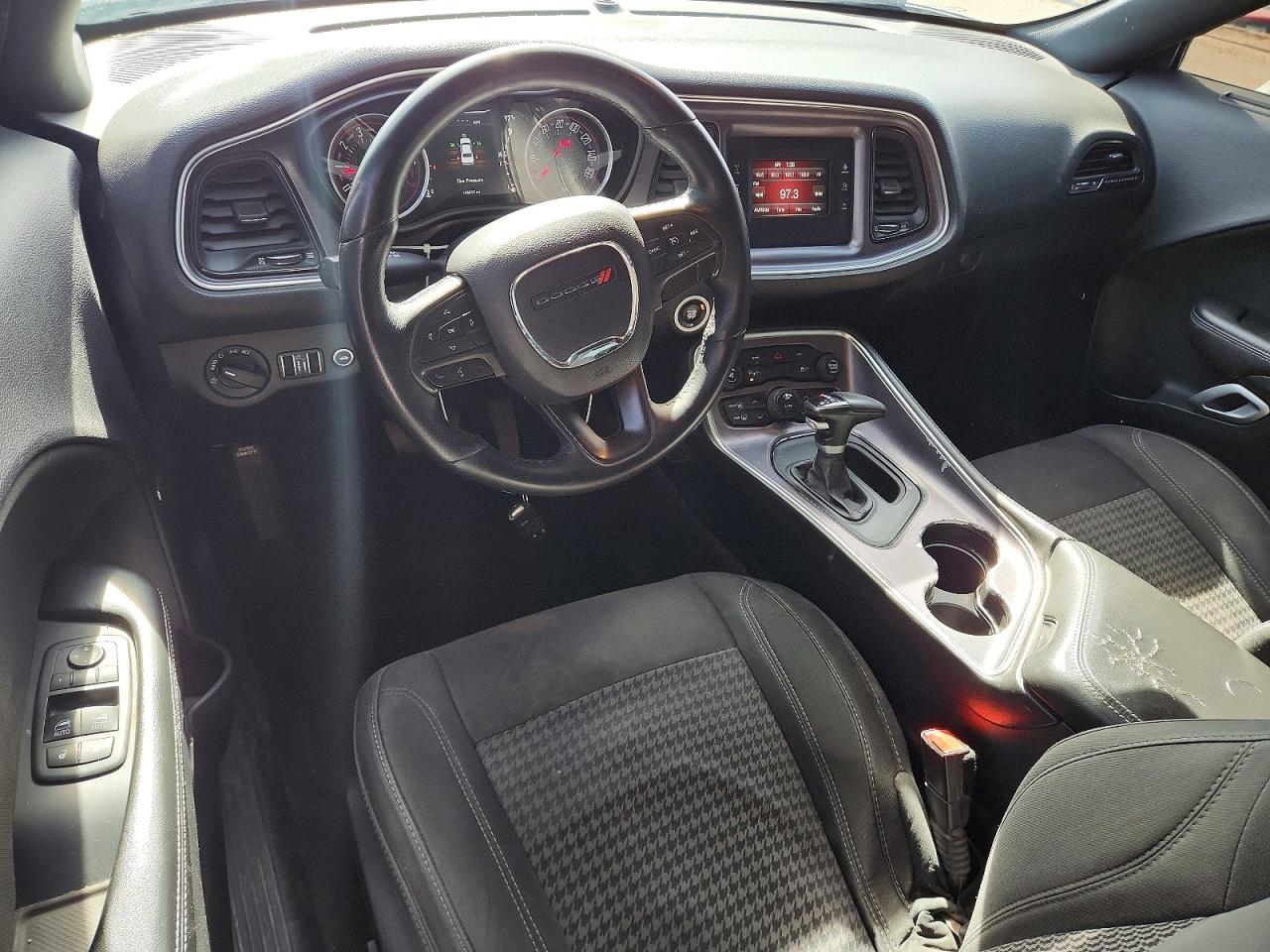 2016 DODGE CHALLENGER SXT photo 8