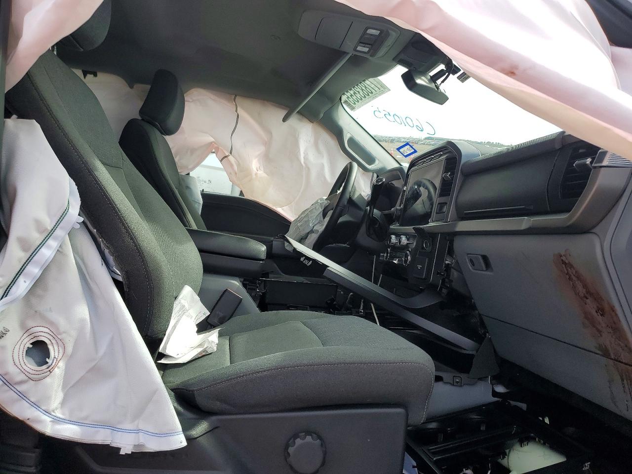 2024 FORD F150 XLT photo 13