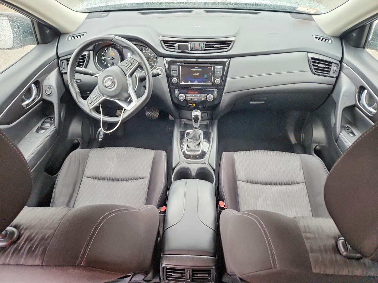 2018 NISSAN ROGUE SV photo 15