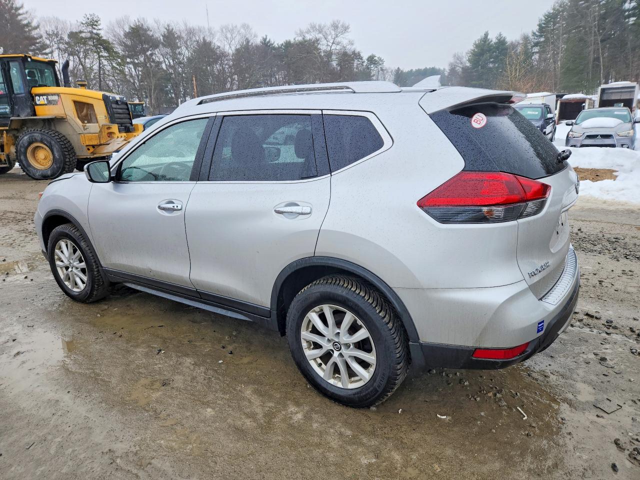 2018 NISSAN ROGUE SV photo 3