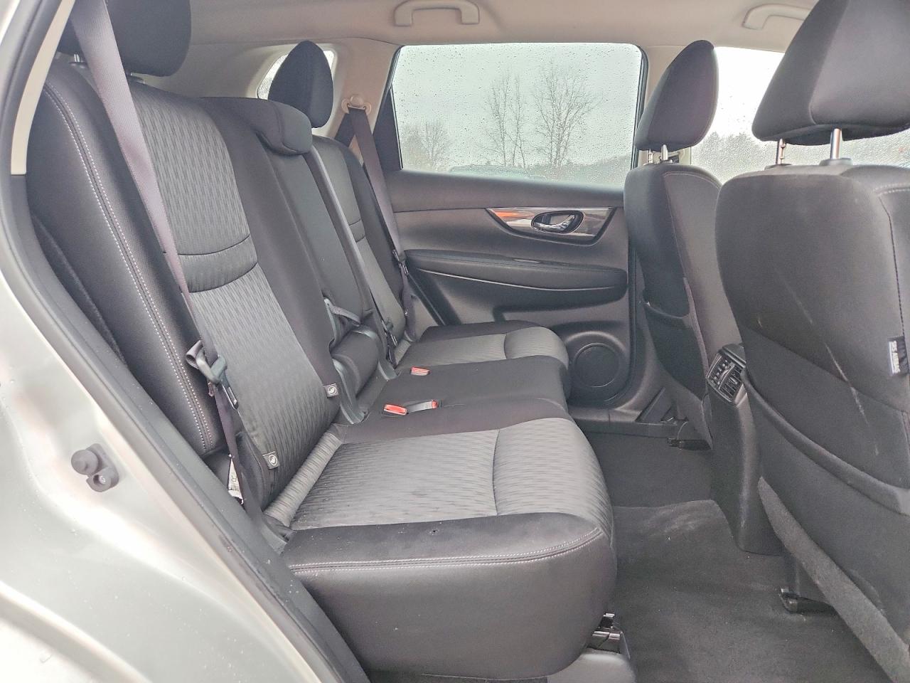 2018 NISSAN ROGUE SV photo 21