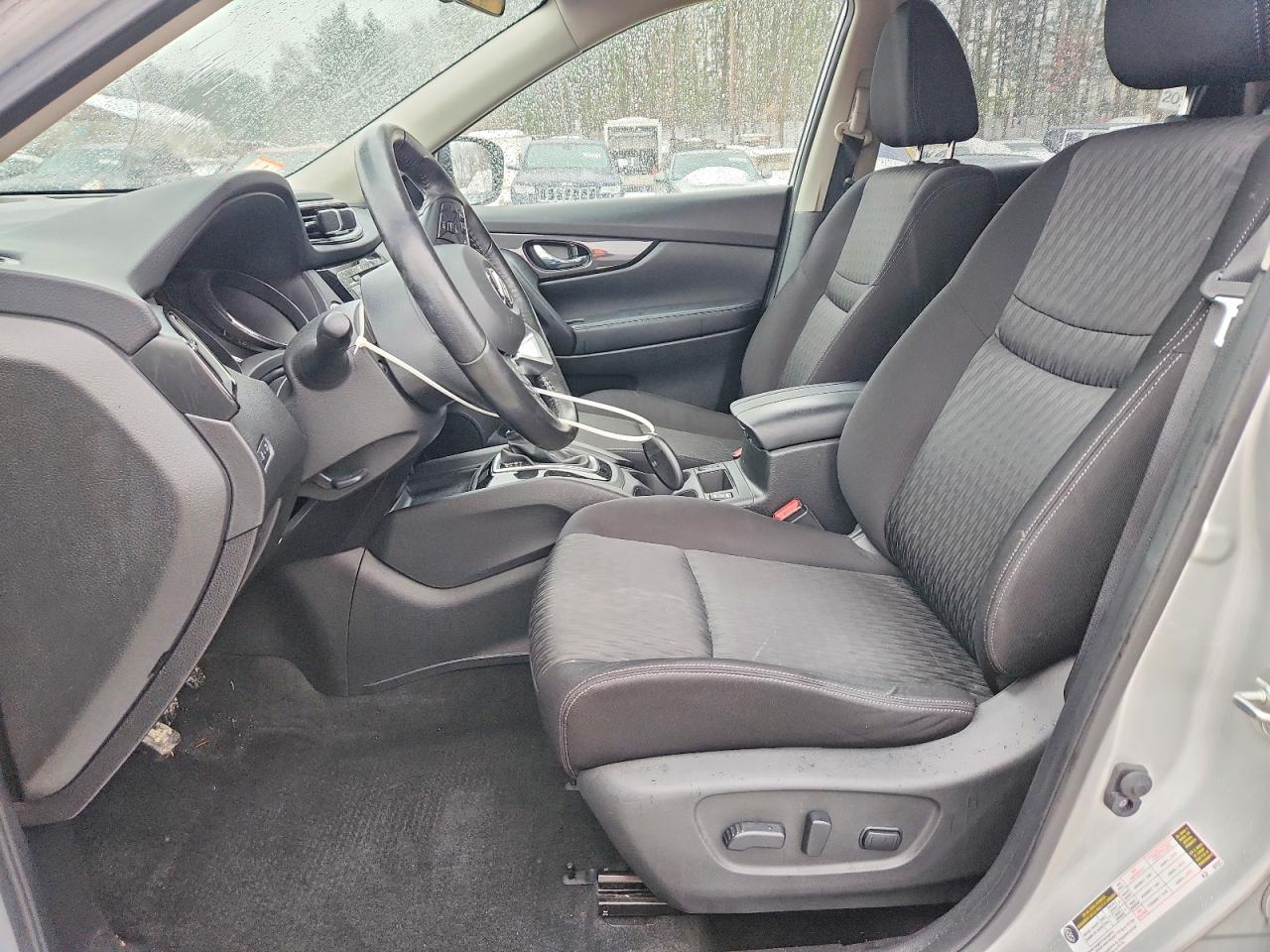 2018 NISSAN ROGUE SV photo 13