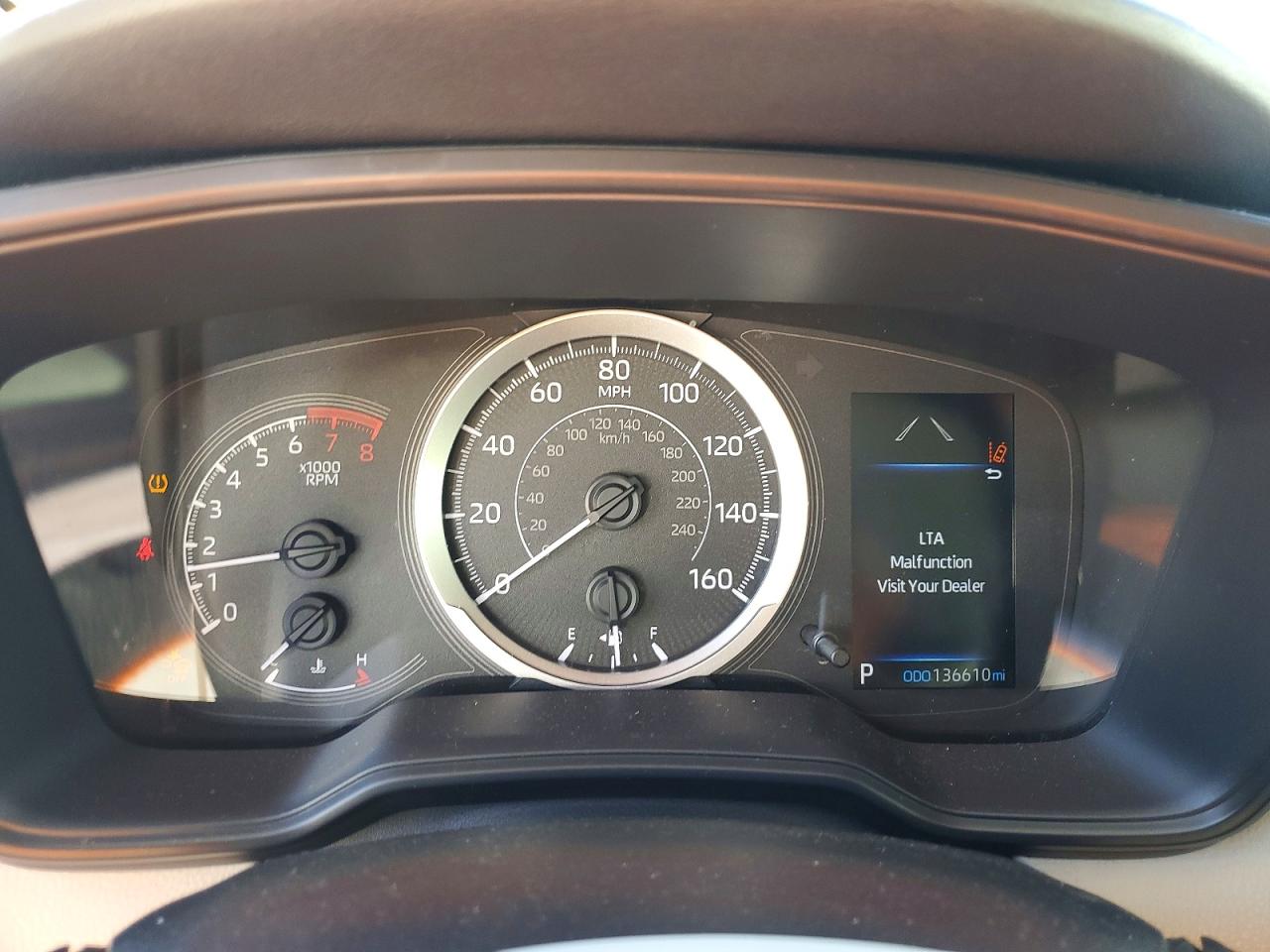 2021 TOYOTA COROLLA LE photo 9