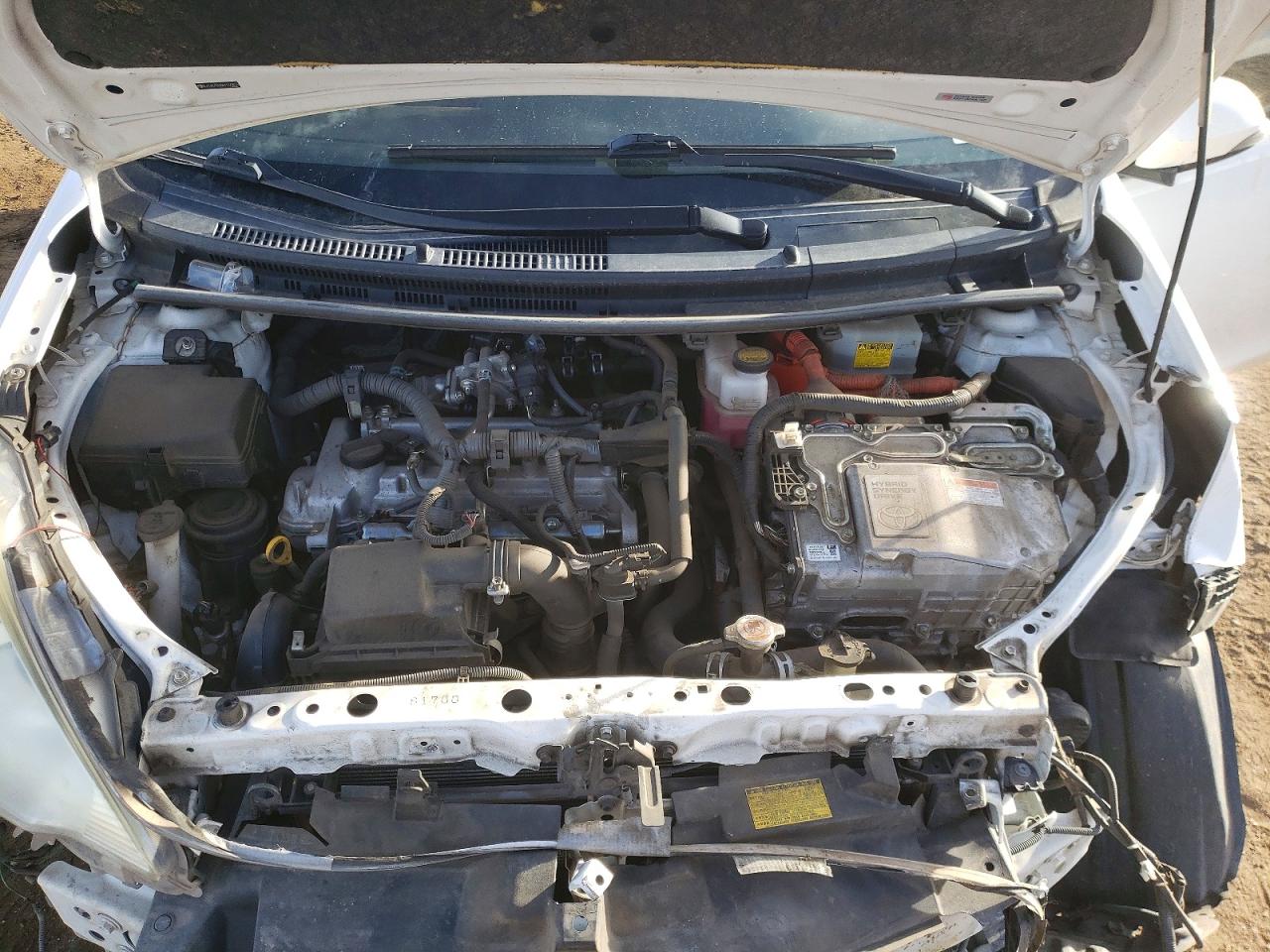 2013 TOYOTA PRIUS C photo 11