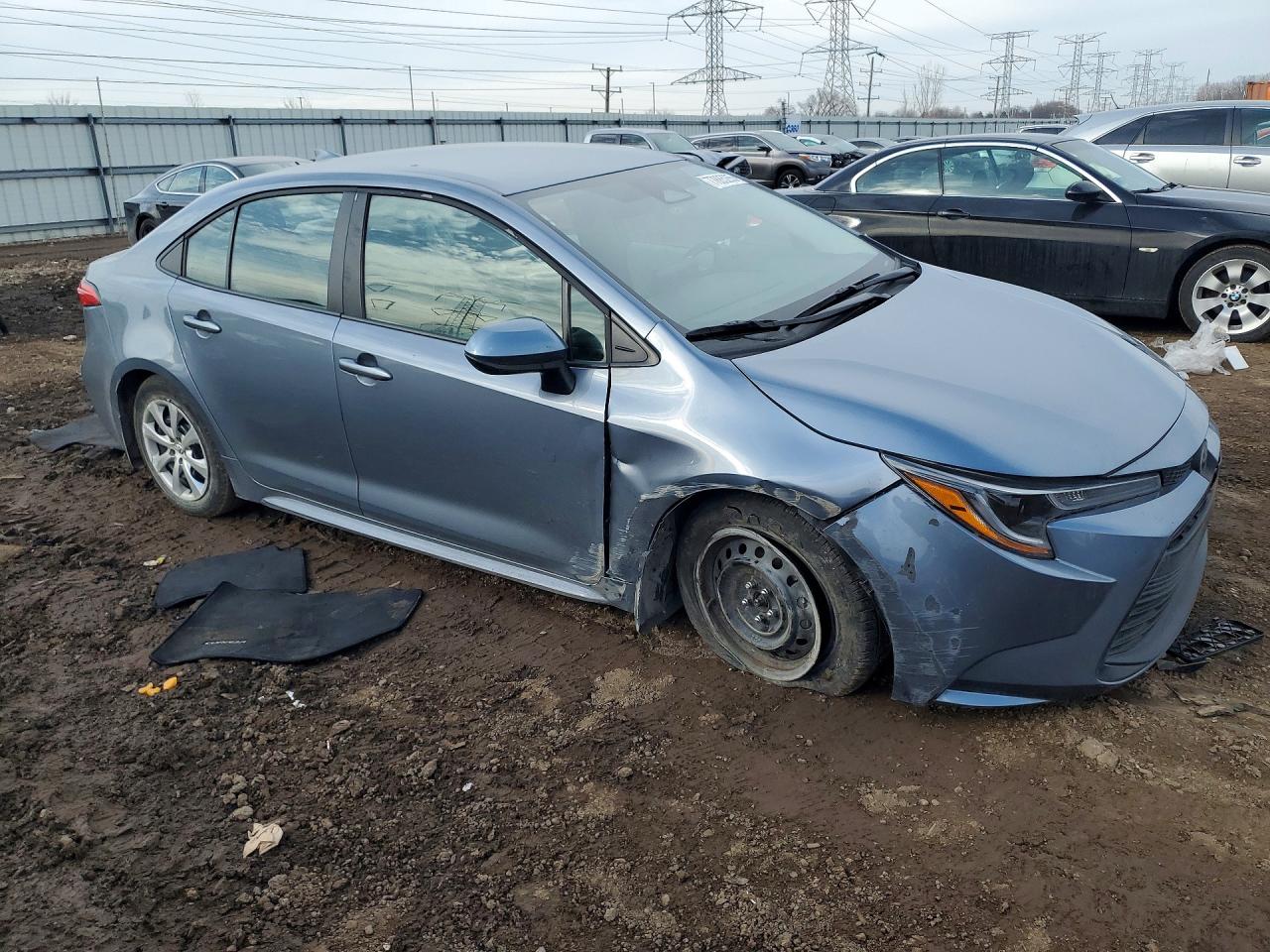 2025 TOYOTA COROLLA LE photo 4