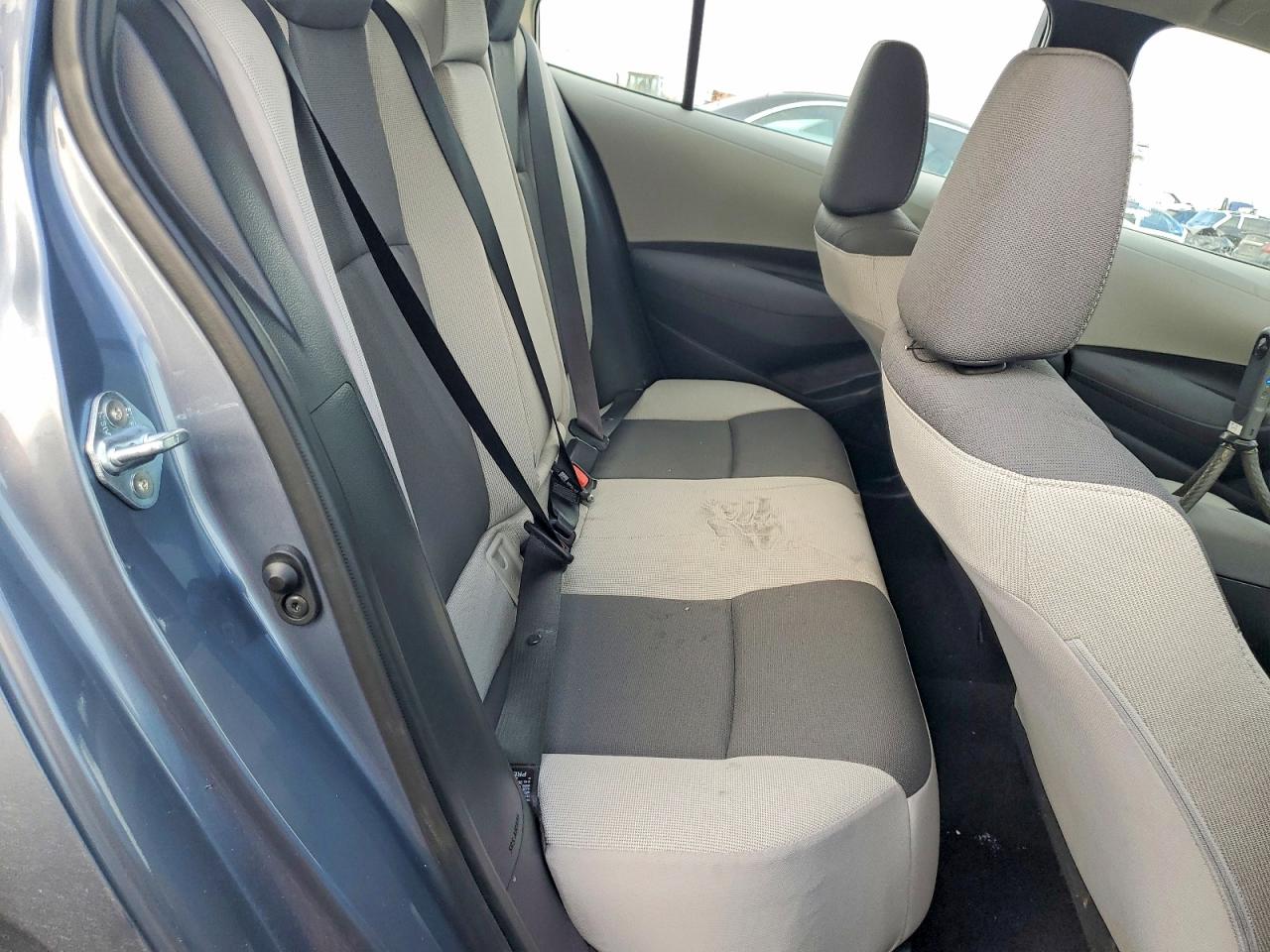 2025 TOYOTA COROLLA LE photo 10