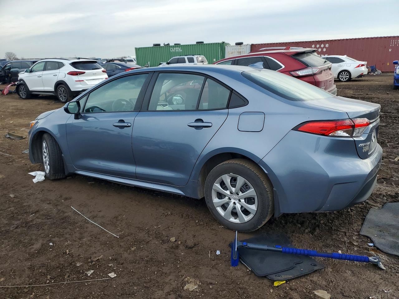 2025 TOYOTA COROLLA LE photo 2