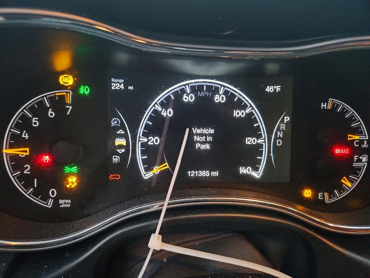 2019 JEEP GRAND CHEROKEE LAREDO photo 9