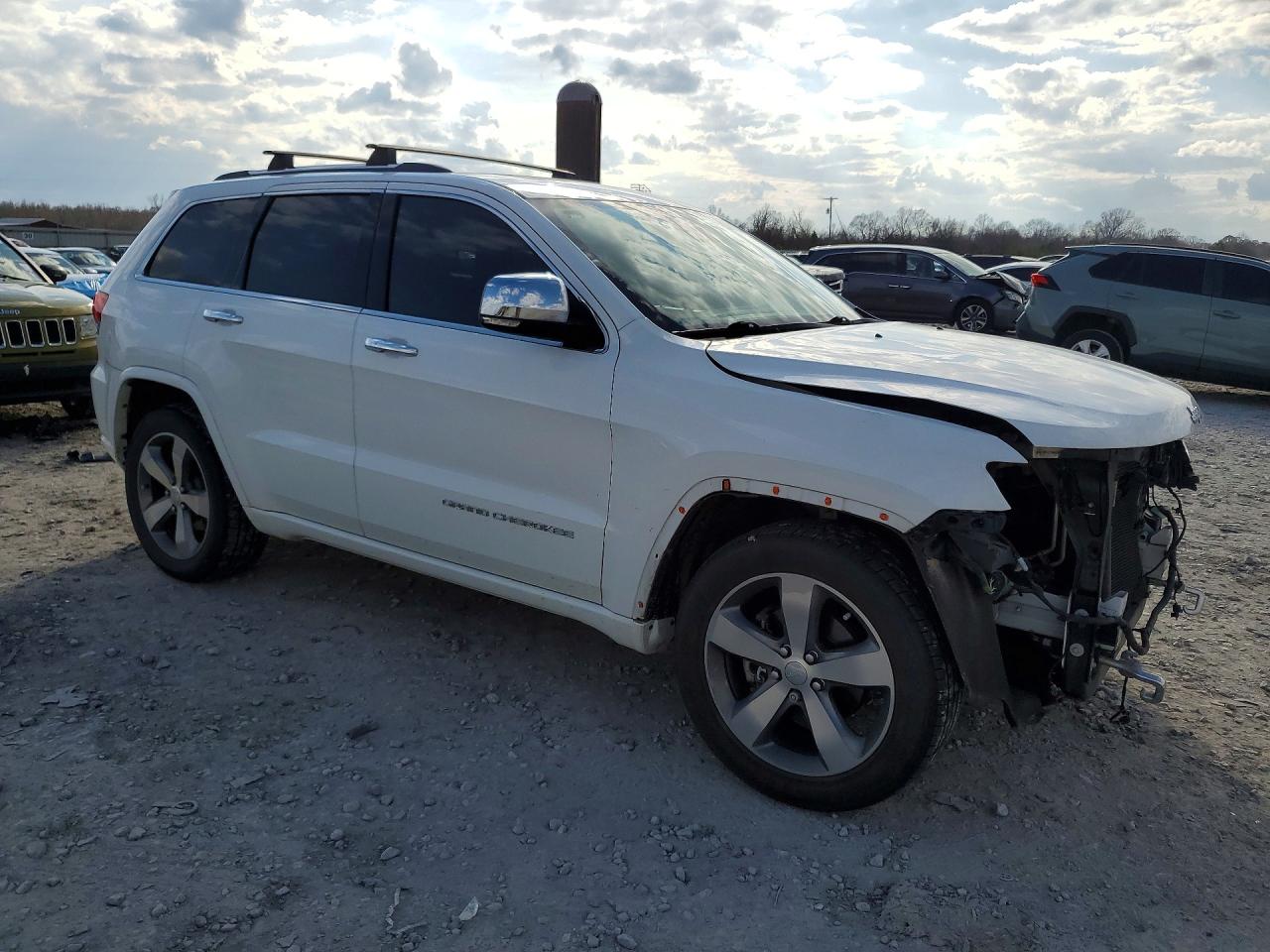 2016 JEEP GRAND CHEROKEE OVERLAND photo 4