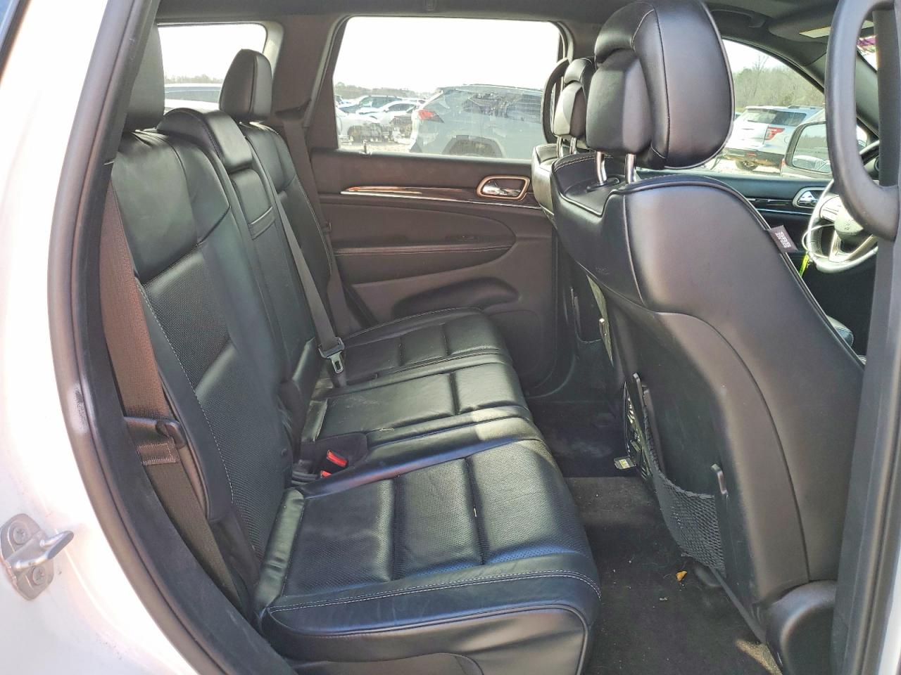 2016 JEEP GRAND CHEROKEE OVERLAND photo 11