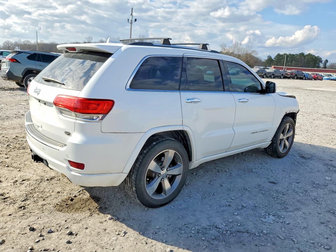 2016 JEEP GRAND CHEROKEE OVERLAND photo 3