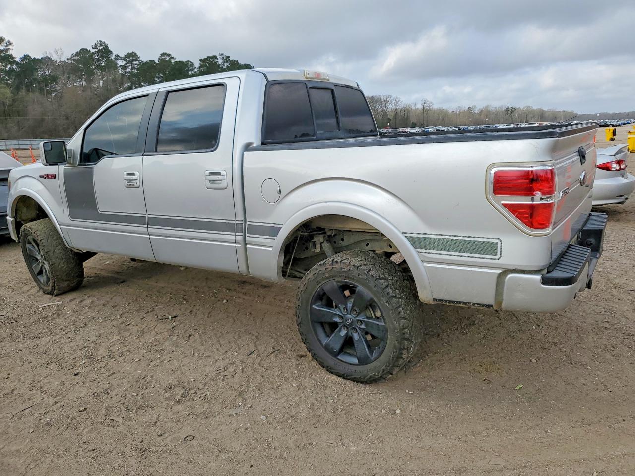 2013 FORD F150 SUPERCREW photo 3