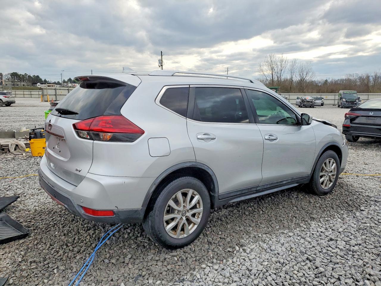 2020 NISSAN ROGUE SV photo 7
