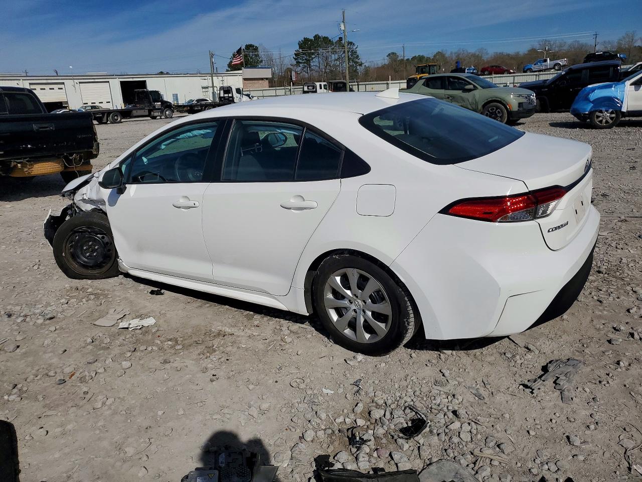 2024 TOYOTA COROLLA LE photo 4