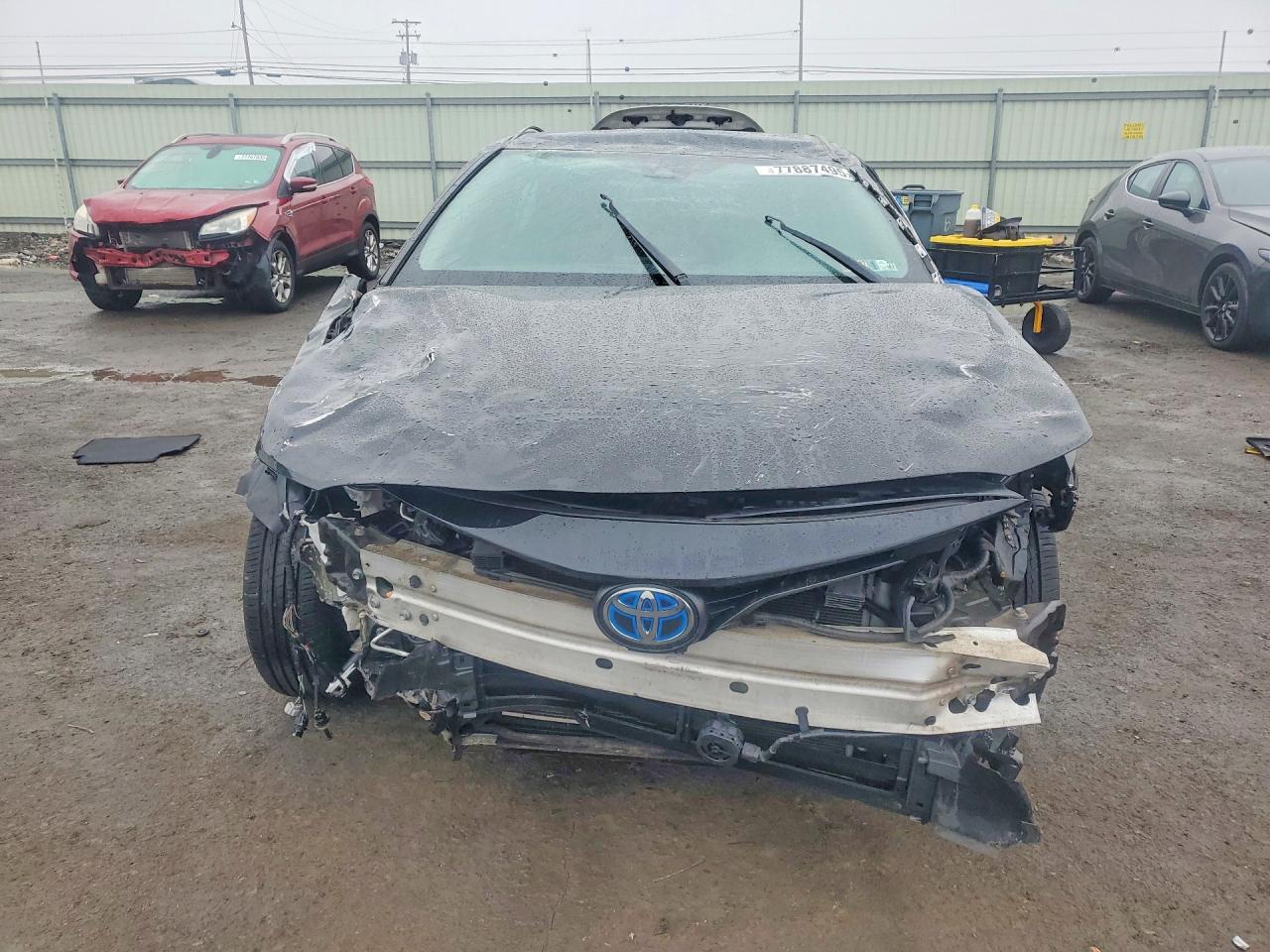 2021 TOYOTA CAMRY LE photo 5