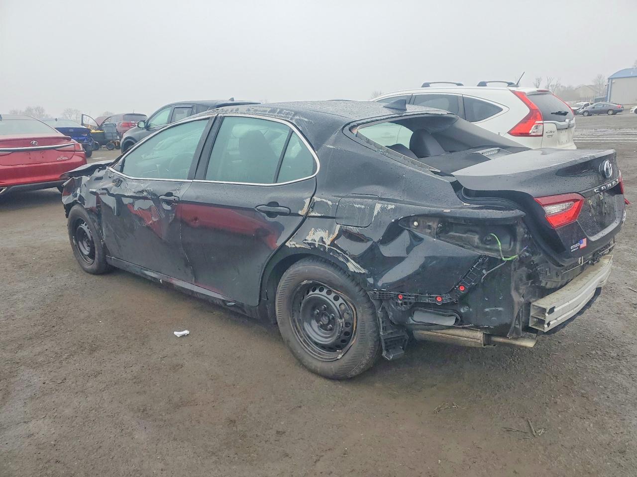 2021 TOYOTA CAMRY LE photo 2