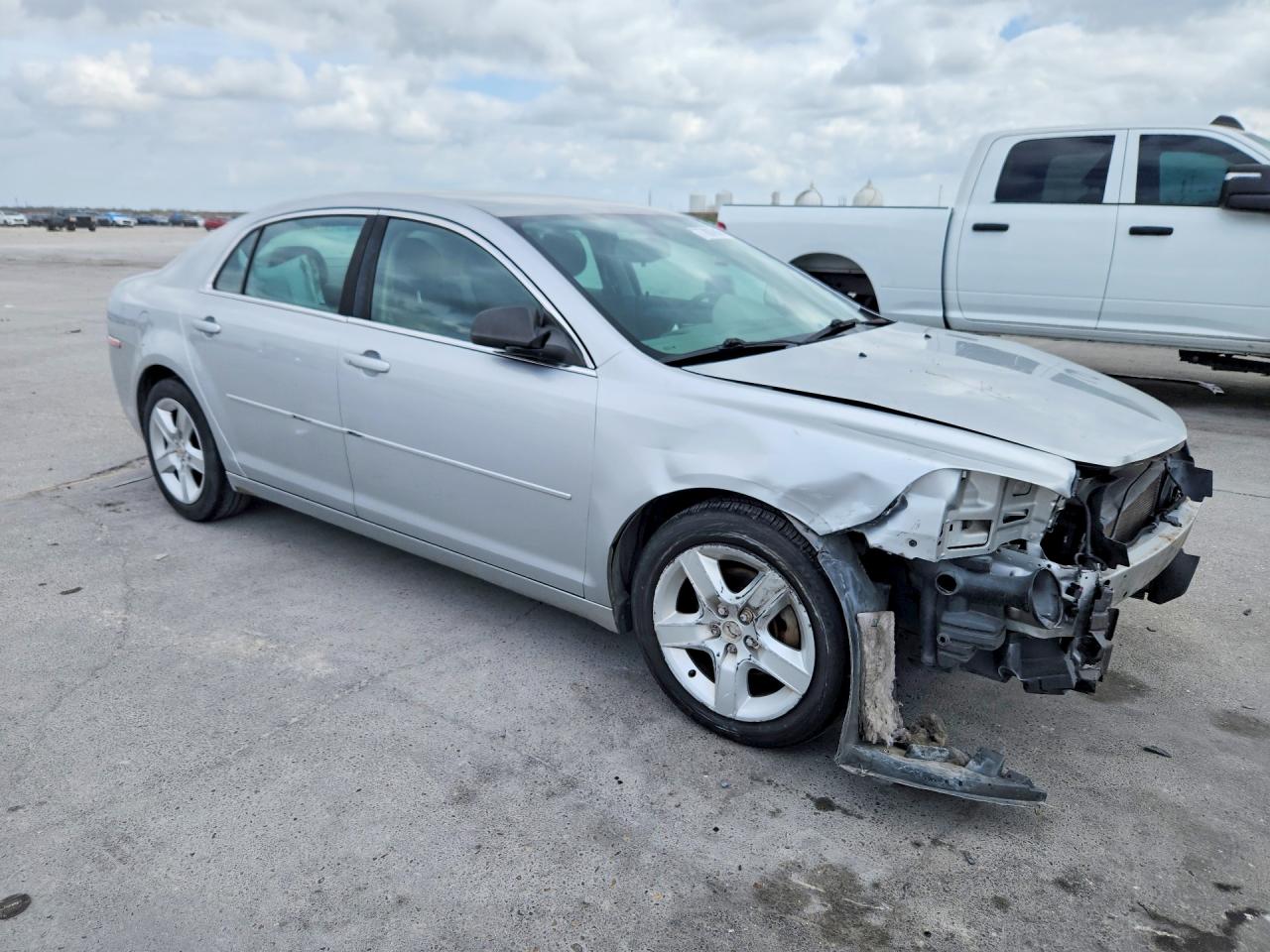 2012 CHEVROLET MALIBU LS photo 4