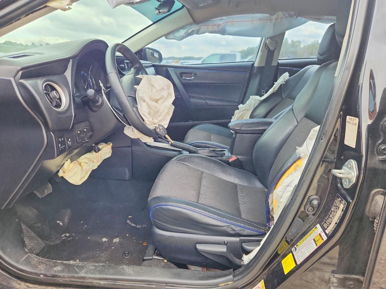 2017 TOYOTA COROLLA L photo 7
