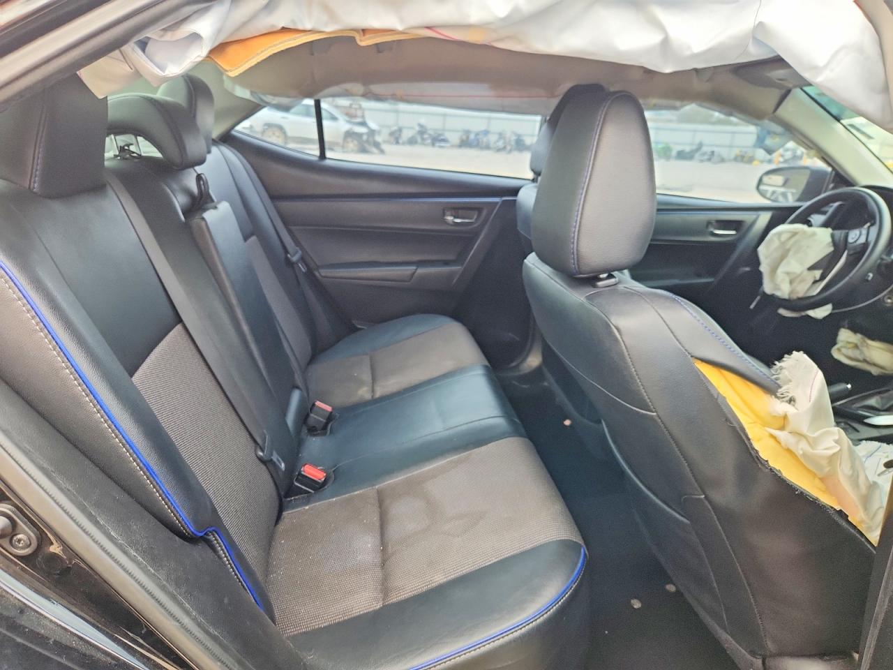 2017 TOYOTA COROLLA L photo 10