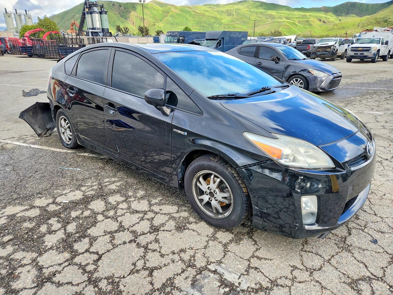 2010 TOYOTA PRIUS photo 10